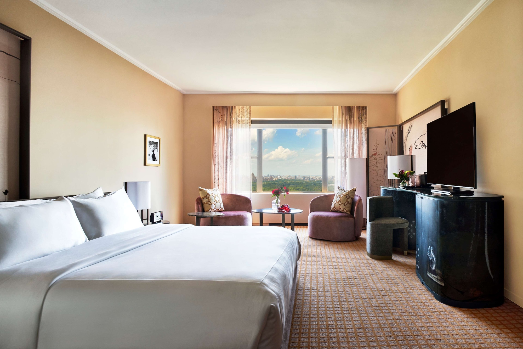 ROOM, KING BED, PARK VIEW