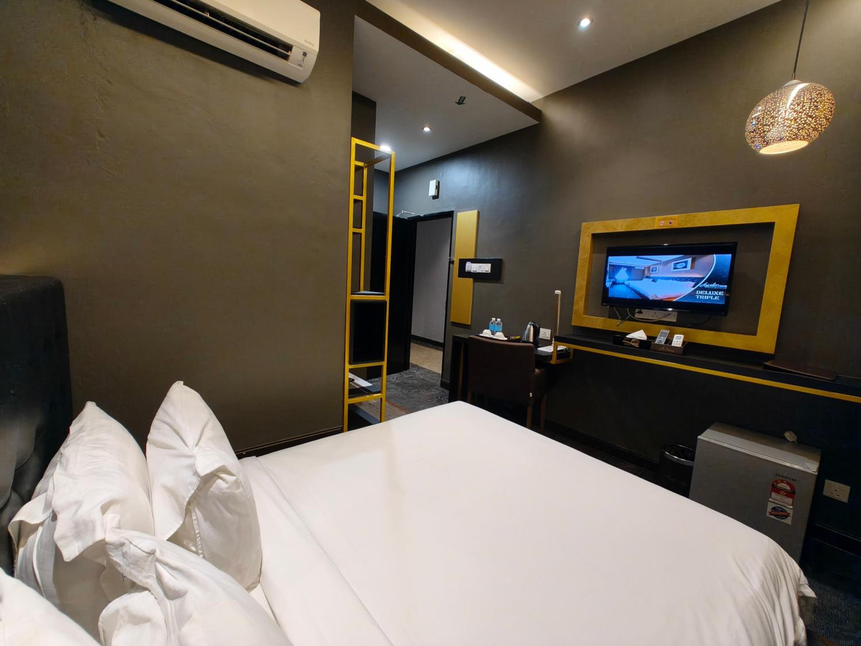 Superior, Queen Bed