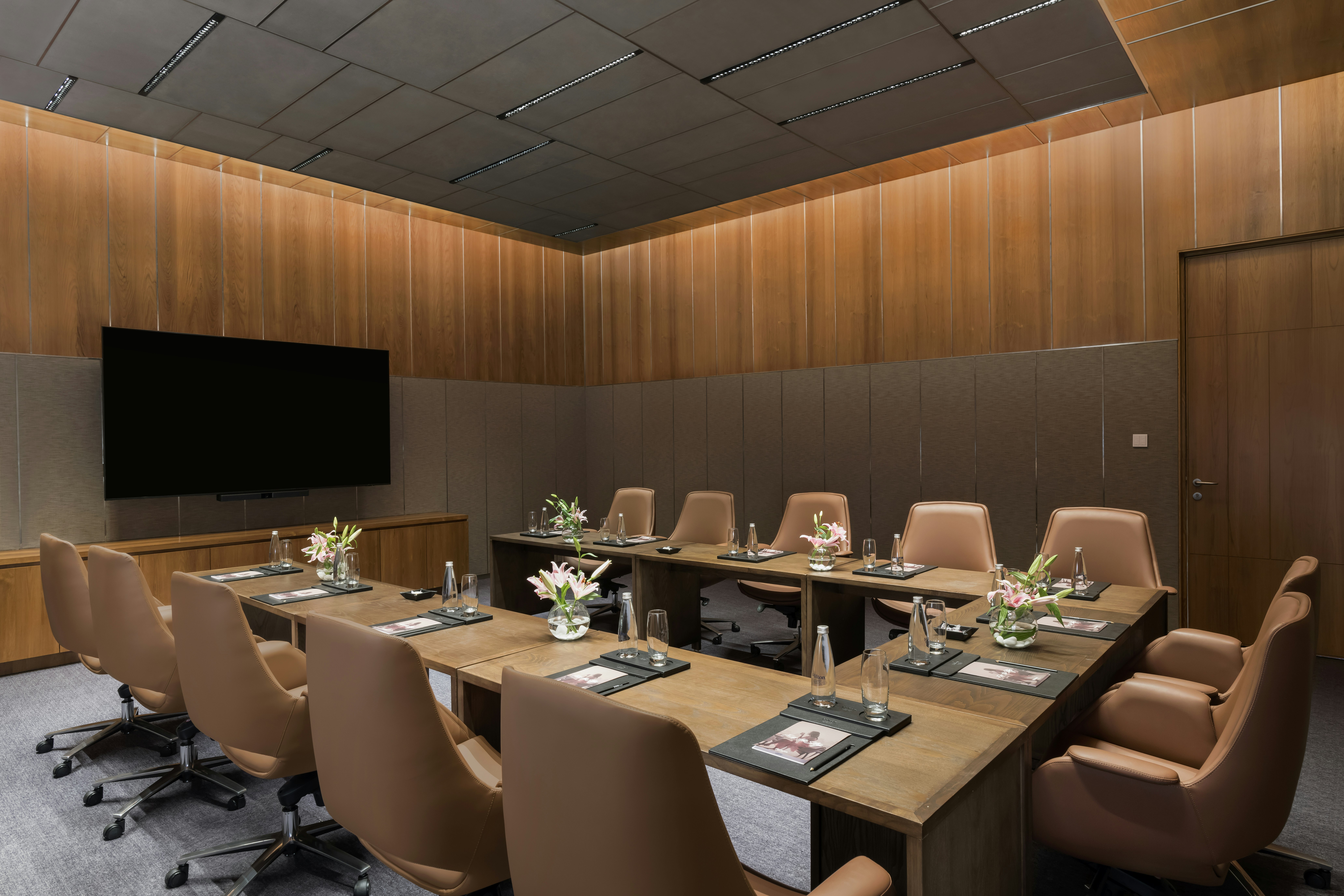 Hilton Hyderabad Genome Valley Resort and Spa 38/50