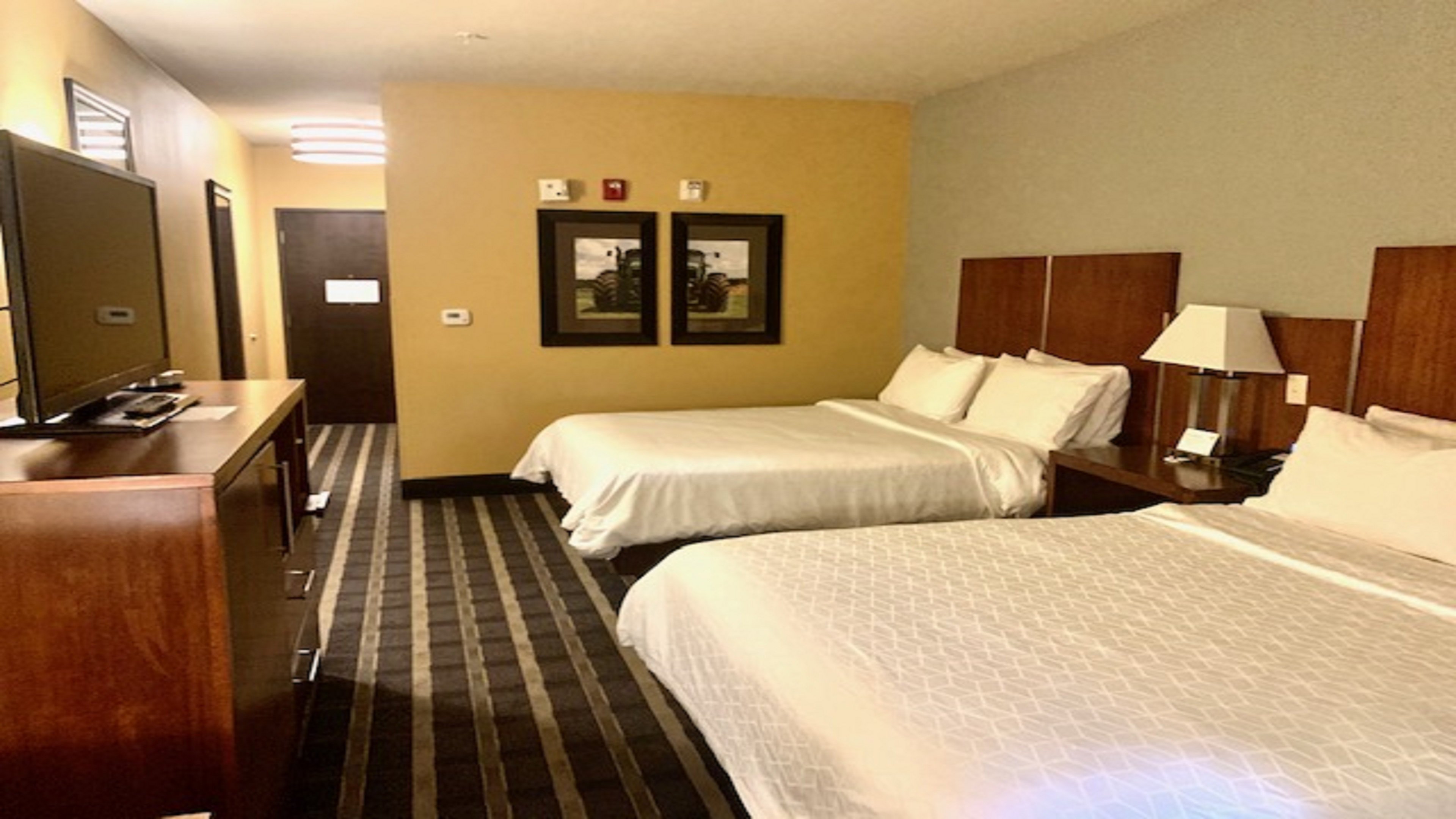 Holiday Inn Express Hotel and Suites Perry-National Fairground Area 22/68