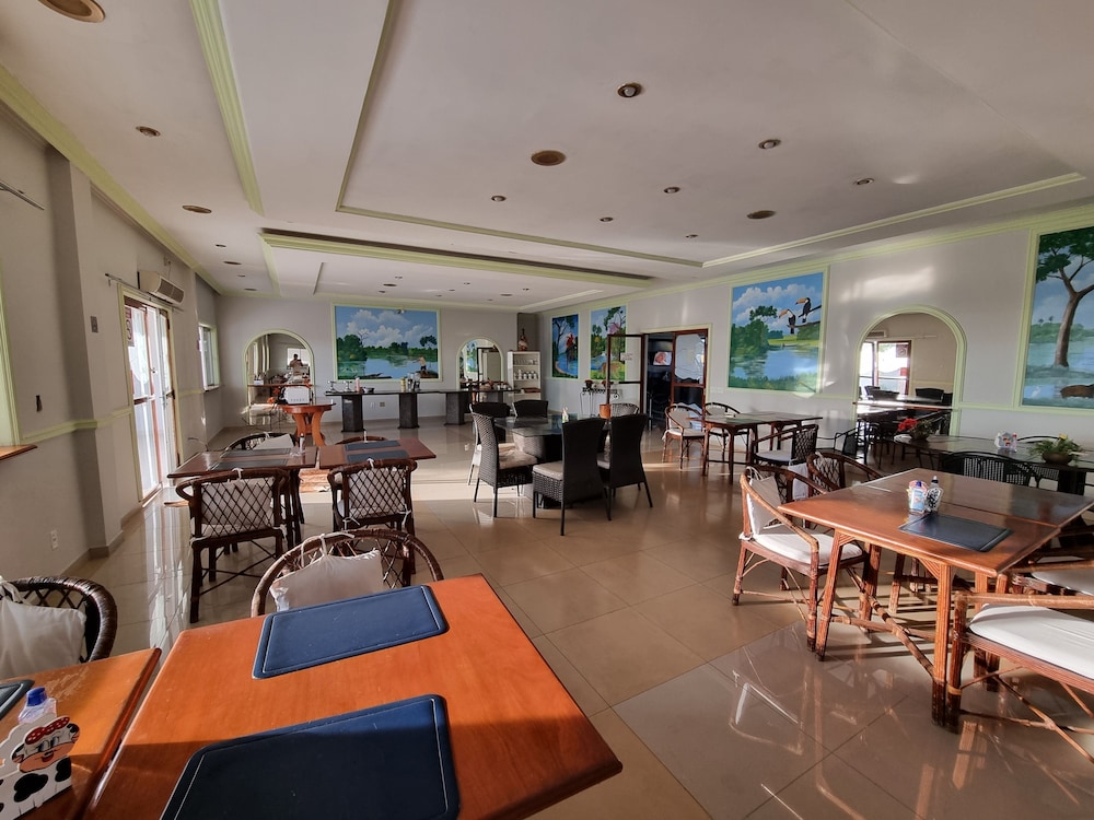 BANDEIRANTE PANTANAL HOTEL 33/48
