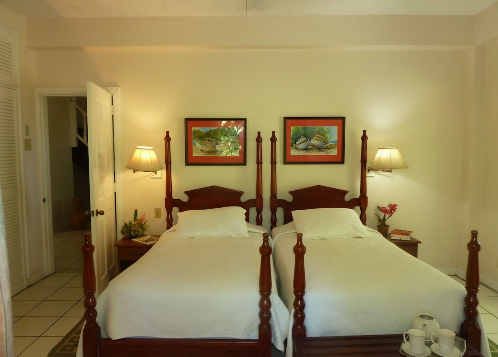 Plantation Beach Villas 10/50