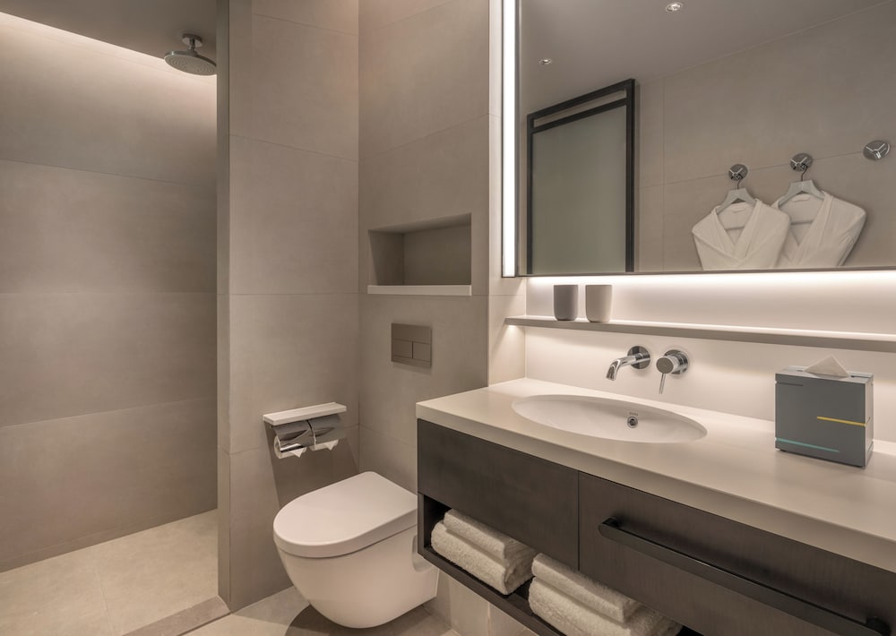 JEN Shenzhen Qianhai by Shangri-La 37/39