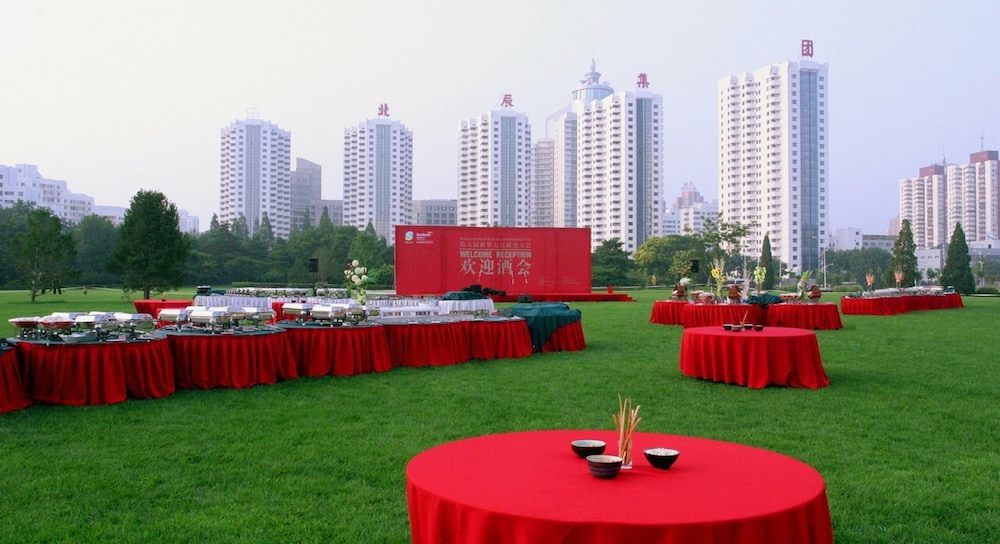 Beijing Continental Grand Hotel 44/47