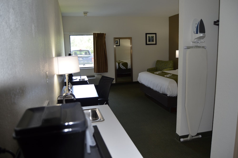 Quality Inn Monteagle, TN 16/40