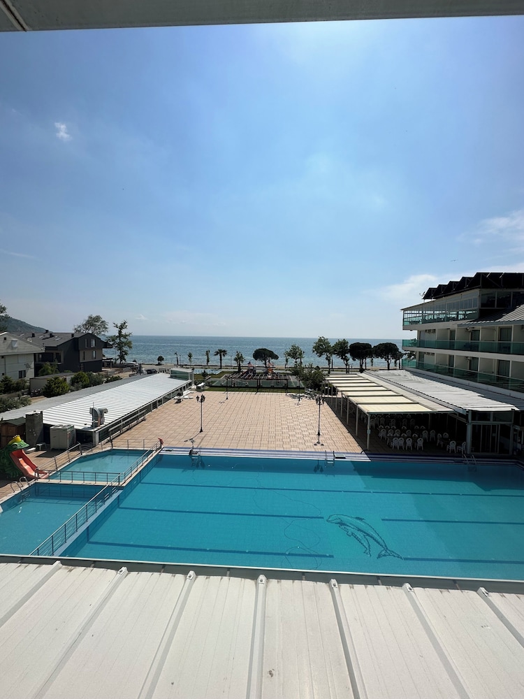 Cetin Prestige Resort 24/49