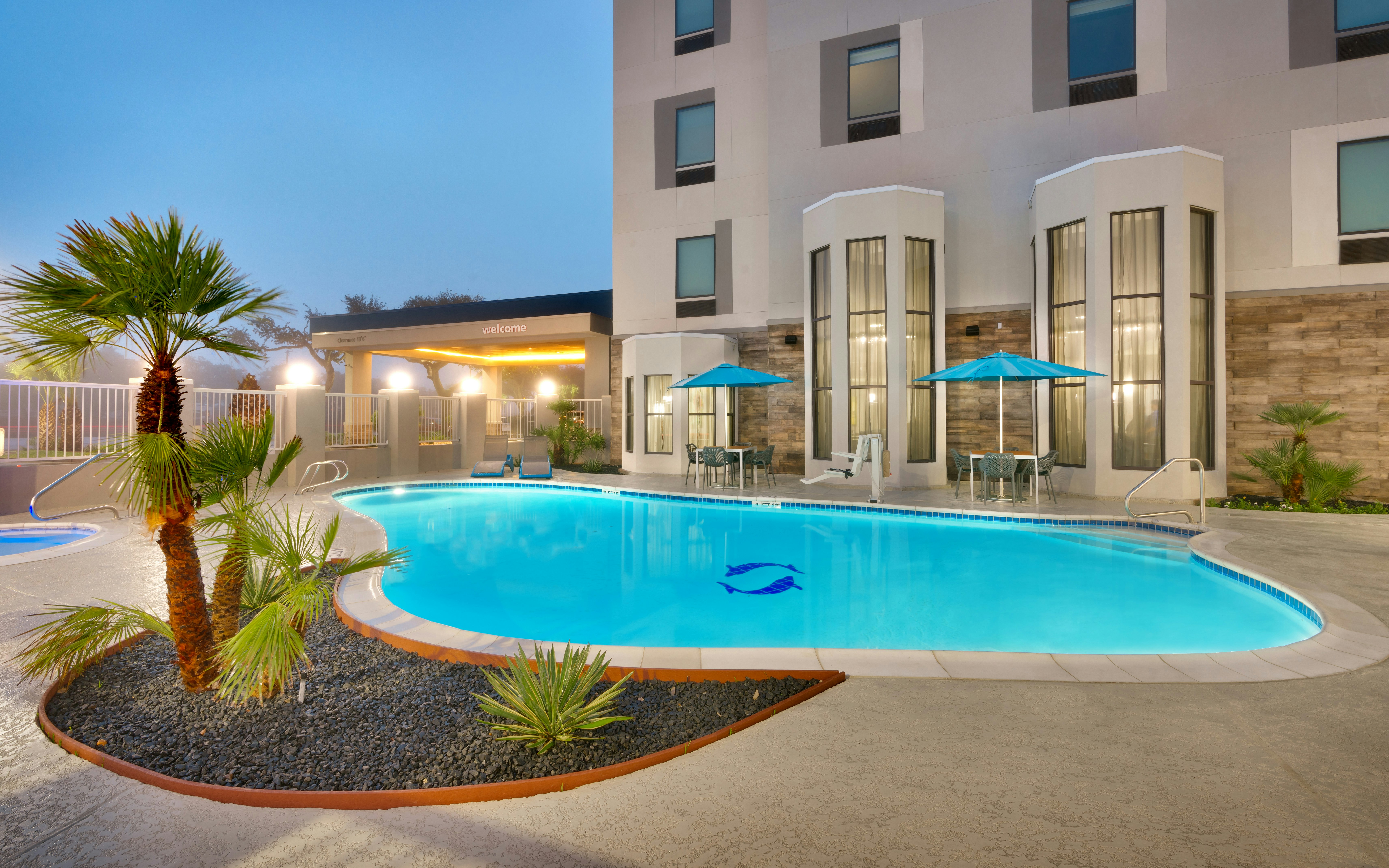 Hampton Inn and Suites Rockport-Fulton 23/24