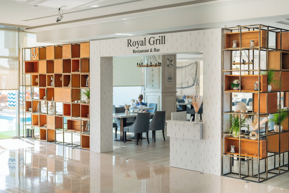 Royal Central The Palm 7/48
