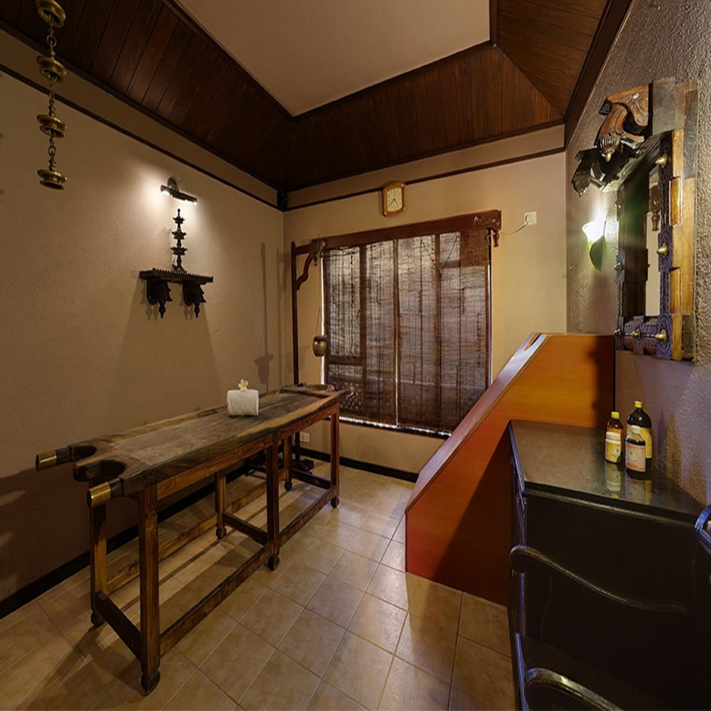 Renest Shraddha Inn Shirdi (ex Shraddha Sarovar Portico) 22/41