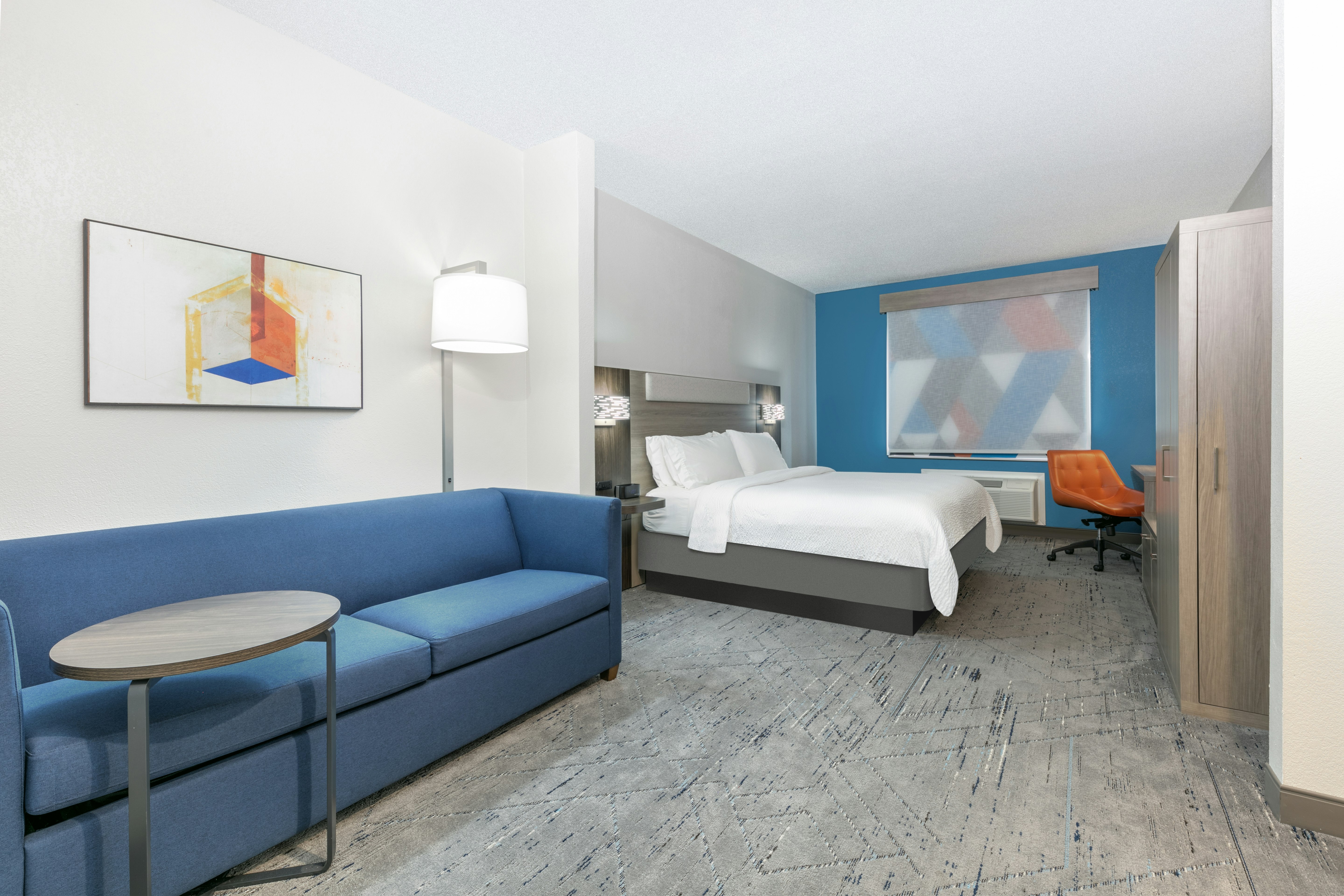 Holiday Inn Express Hotel & Suites Winnie 23/63