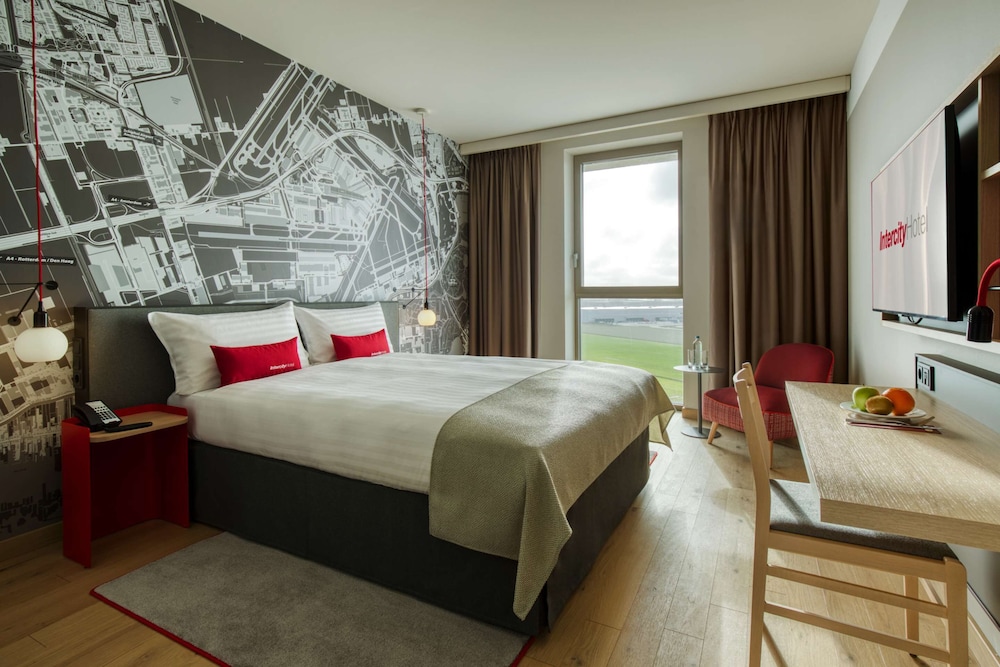 IntercityHotel Amsterdam Airport 20/60