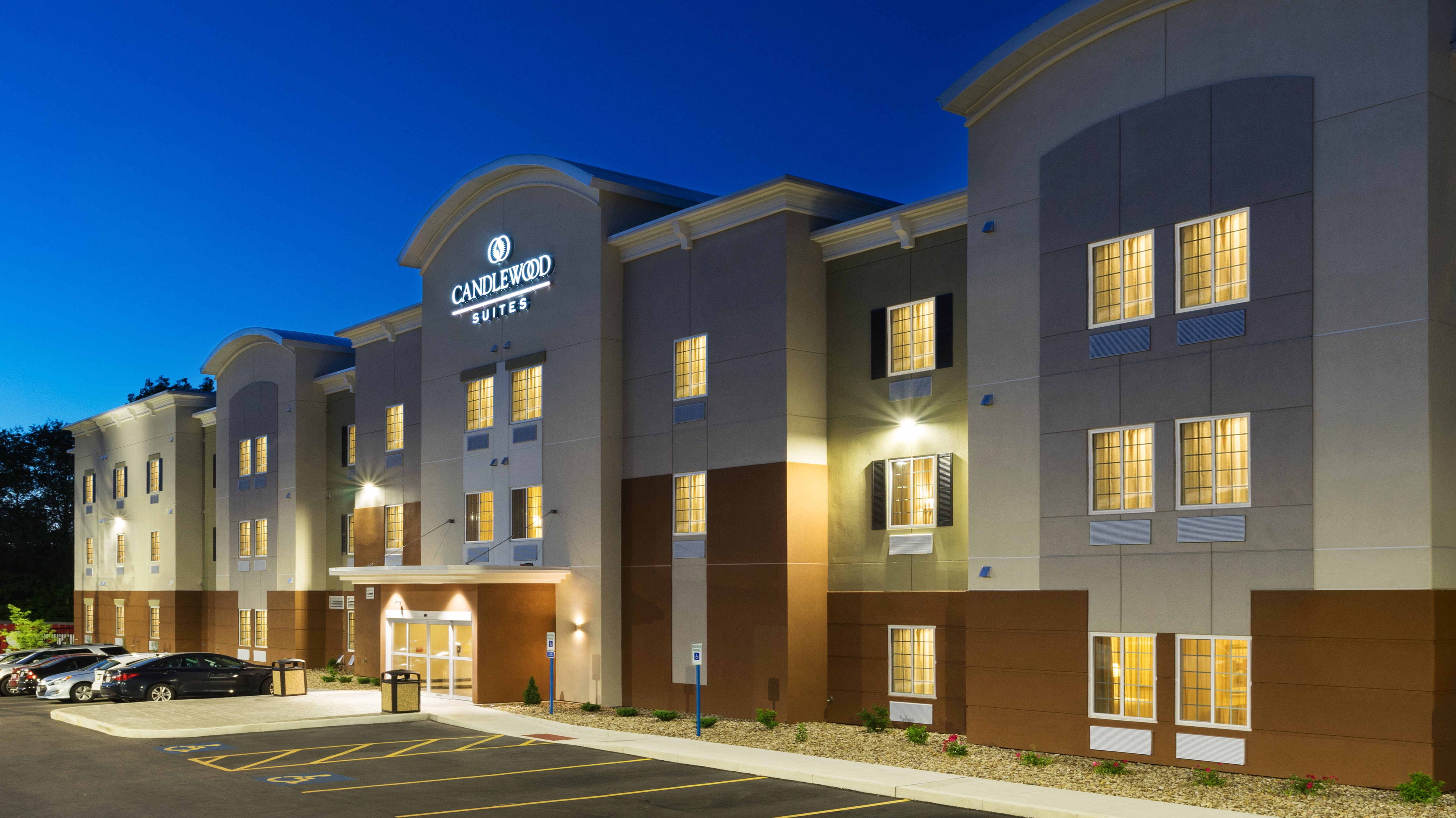 Candlewood Suites GROVE CITY - OUTLET CENTER 40/43