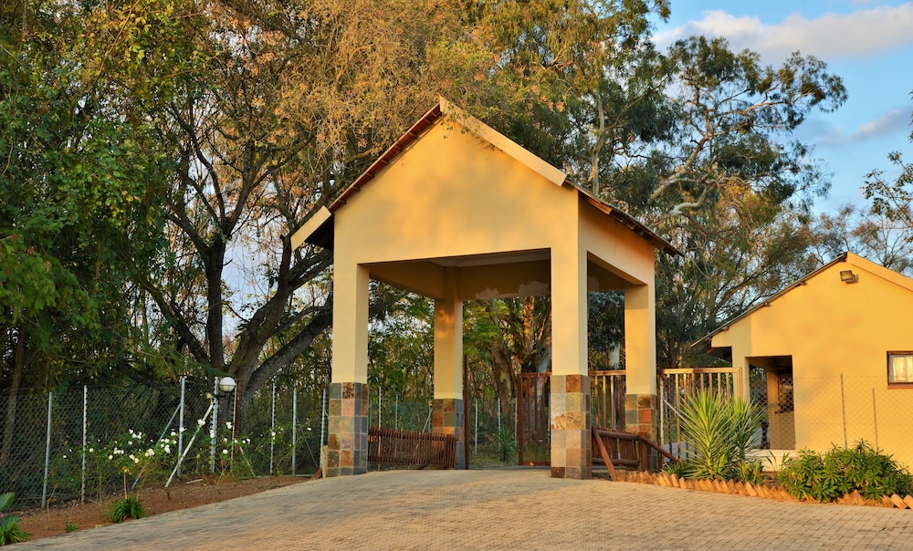 Destiny Country Lodge 2/47