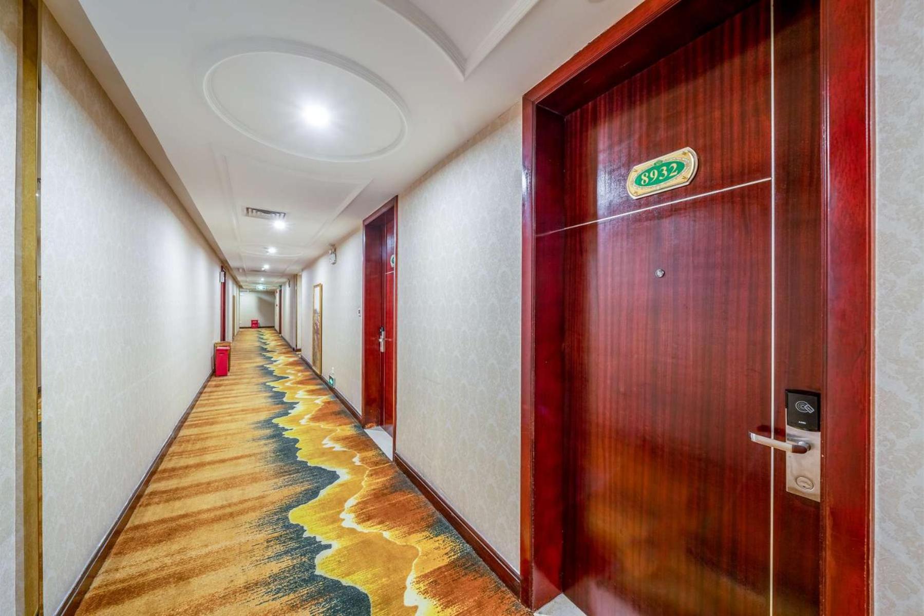 Vienna Hotel (Dongguan Houjie Convention and Exhibition Center) 59/75