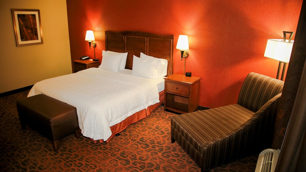 Hampton Inn Matamoras - Milford 21/49