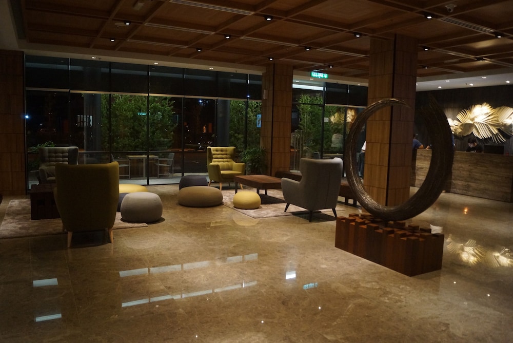 Roxy Hotel Apartment 5/58
