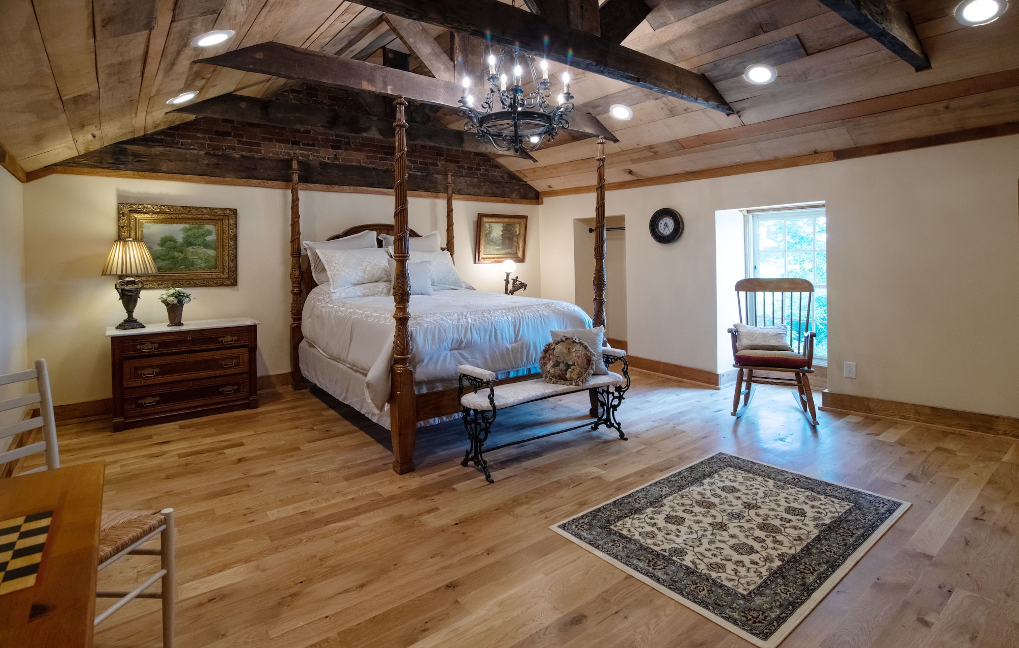 Loft, Mansion, King and Queen Bed