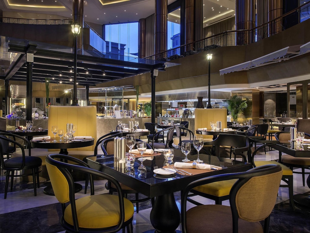 Sofitel Zhengzhou International 32/48