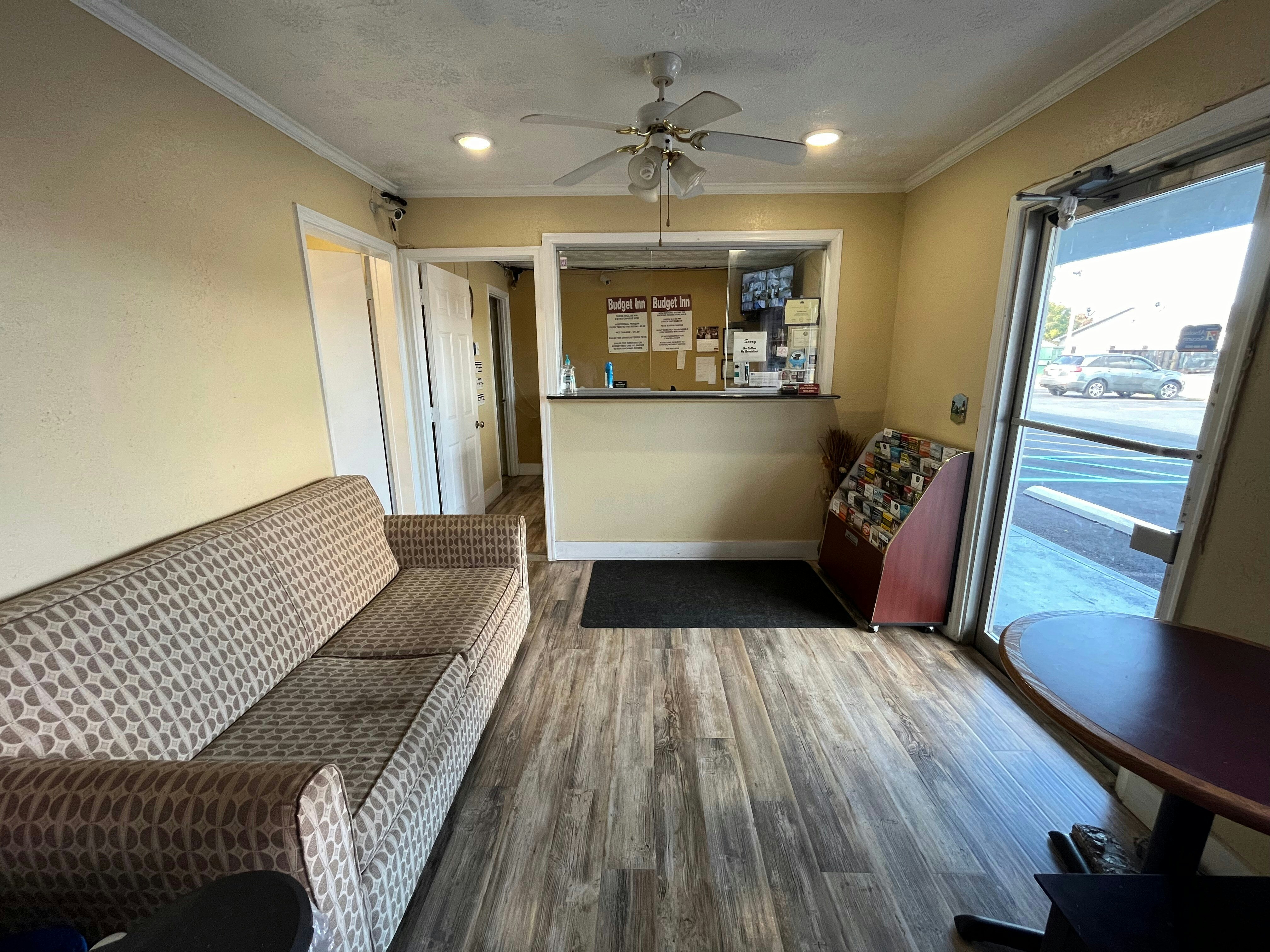 Budget Inn Nassawadox Hwy 13 4/8