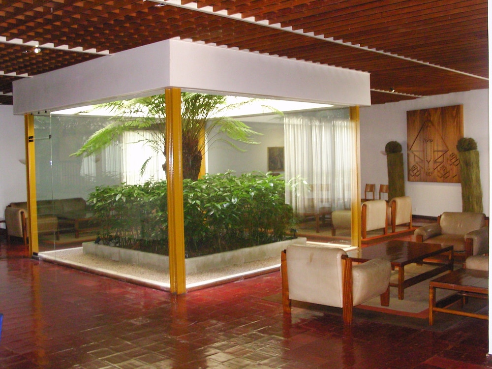Flag Hotel Fatima Irmas Dominicanas 26/50