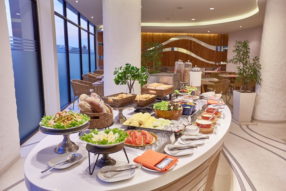 Bandara Beach Resort, Phuket 48/74
