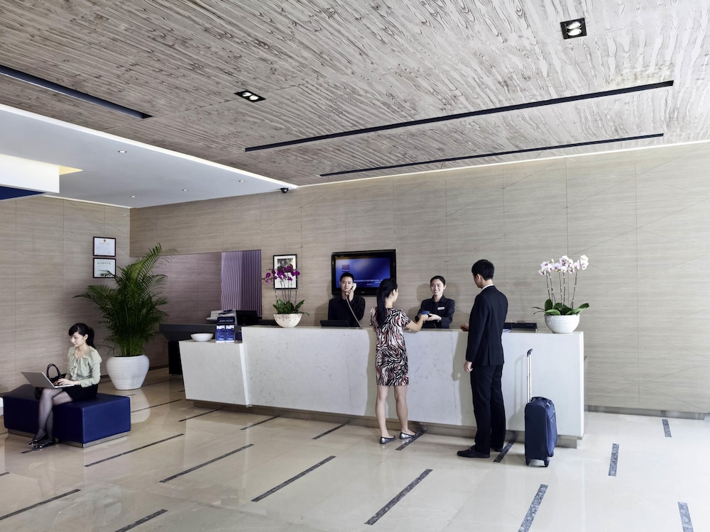 Novotel Shenzhen Watergate 4/41