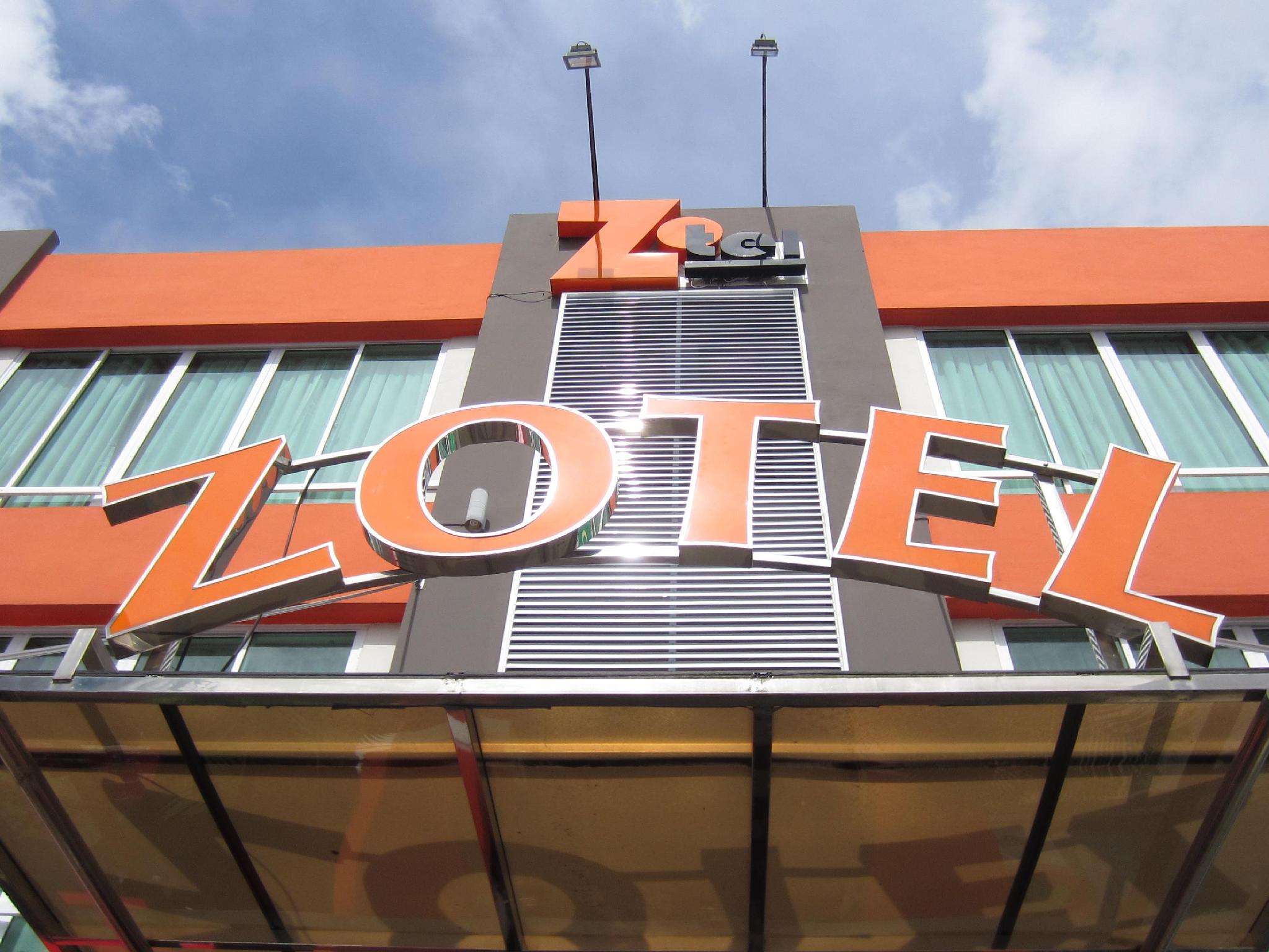 Zotel Hotel 3/32