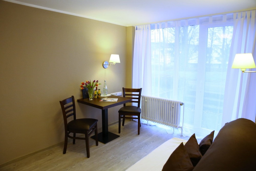 Hotel Wilhelmshohe 12/21