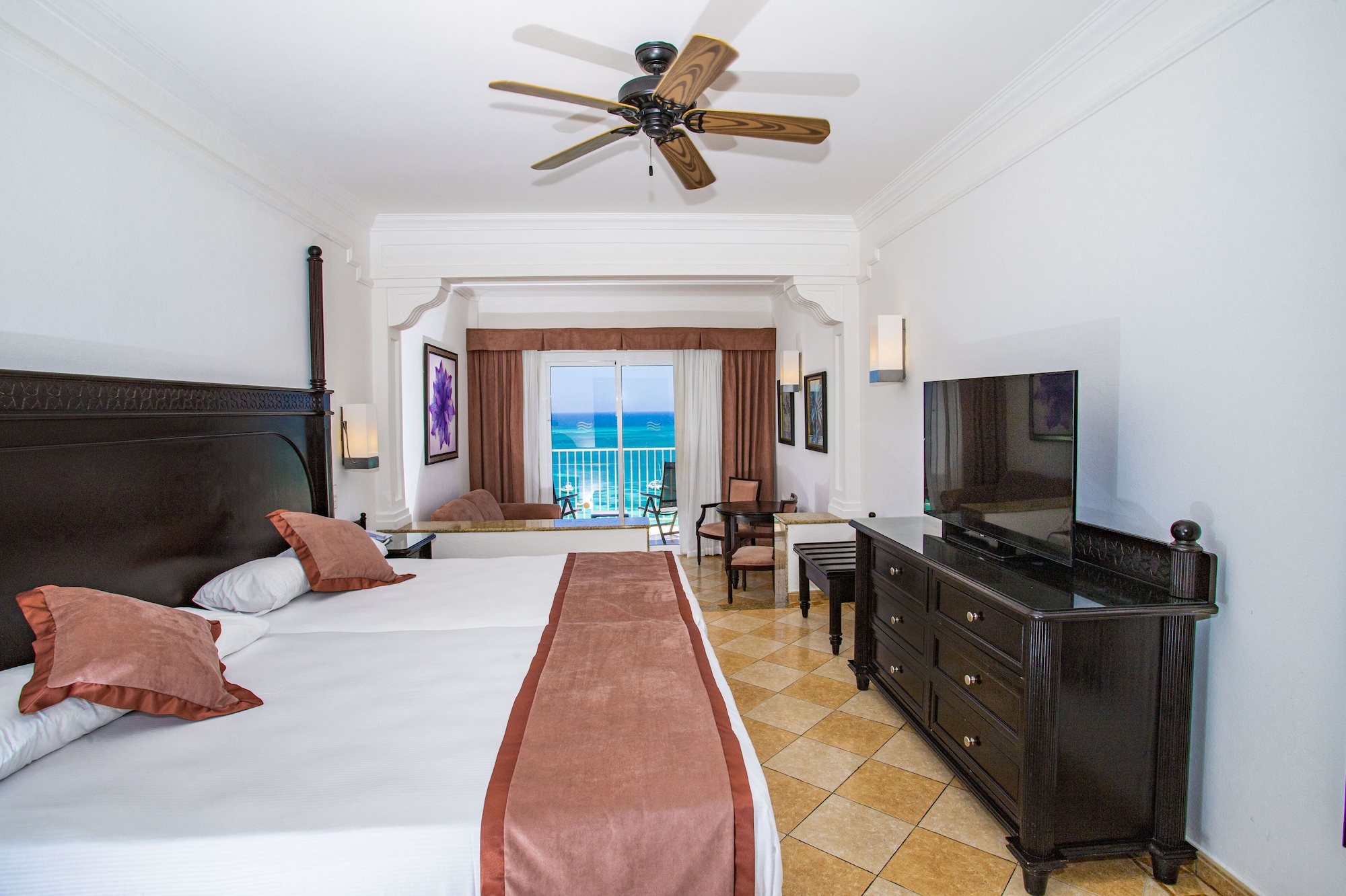 Junior Suite, 2 Double Beds, Ocean Front