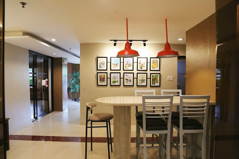 Travelbee Business Inn 40/49