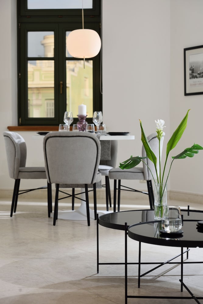 Thission Luxury Homes By K&K 36/48