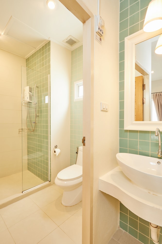 Talay Hotel & Villa 49/50