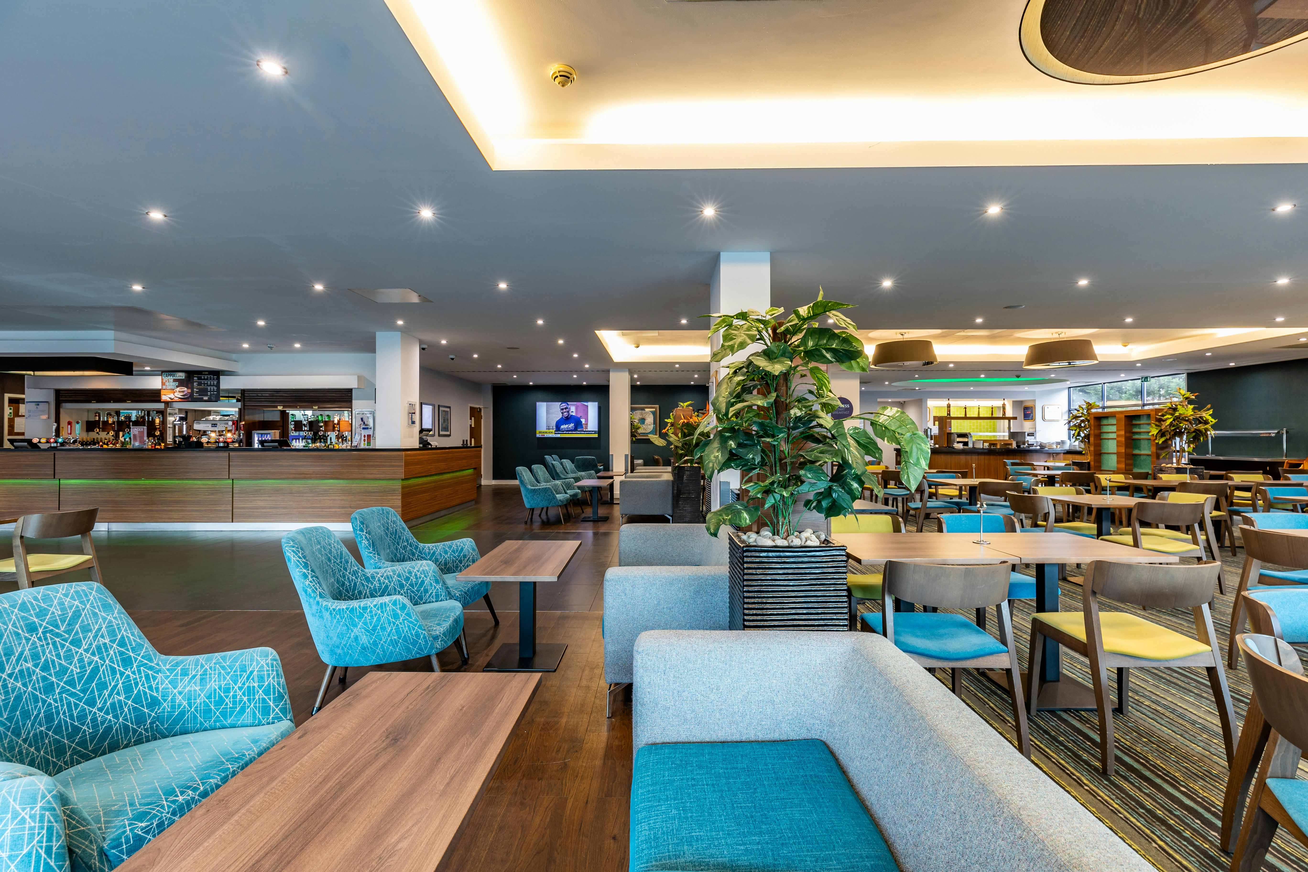 Holiday Inn Express London Heathrow T5 50/70