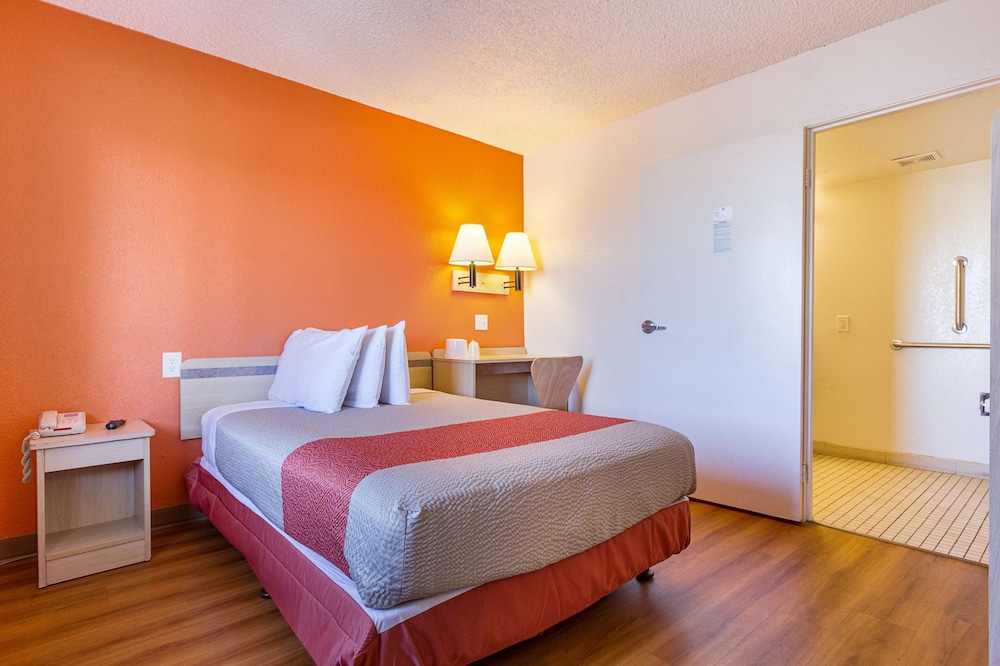 Motel6 Mesa, AZ - South 29/47