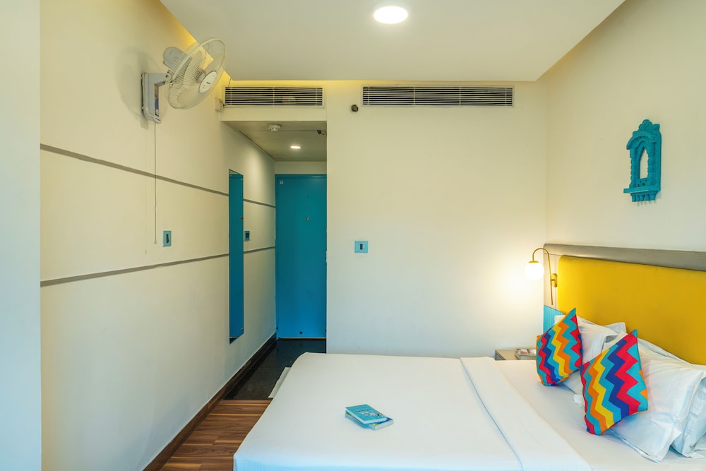 Stops Hostels- New Delhi 12/47