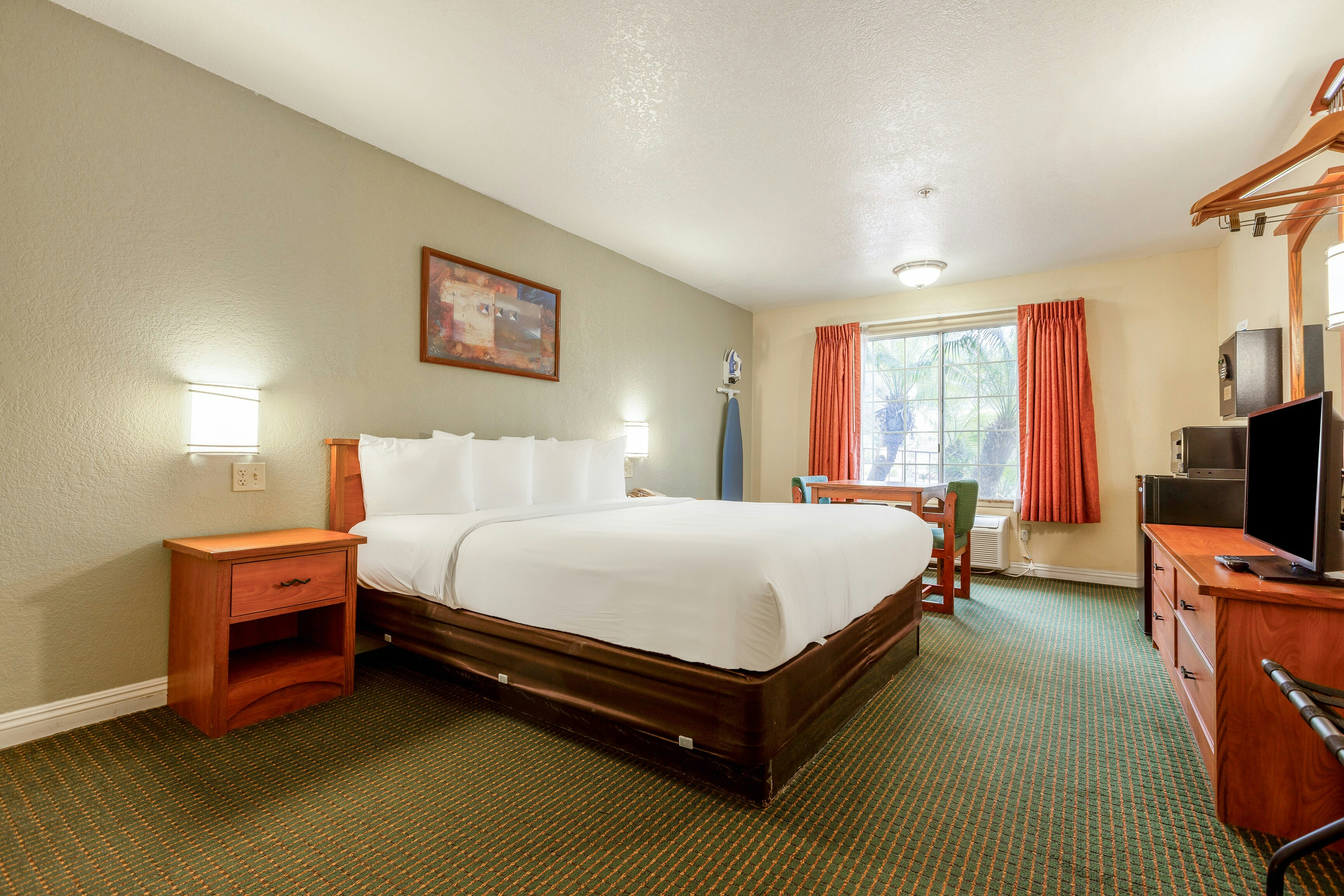Hotel Avenida, San Clemente Beach 9/33