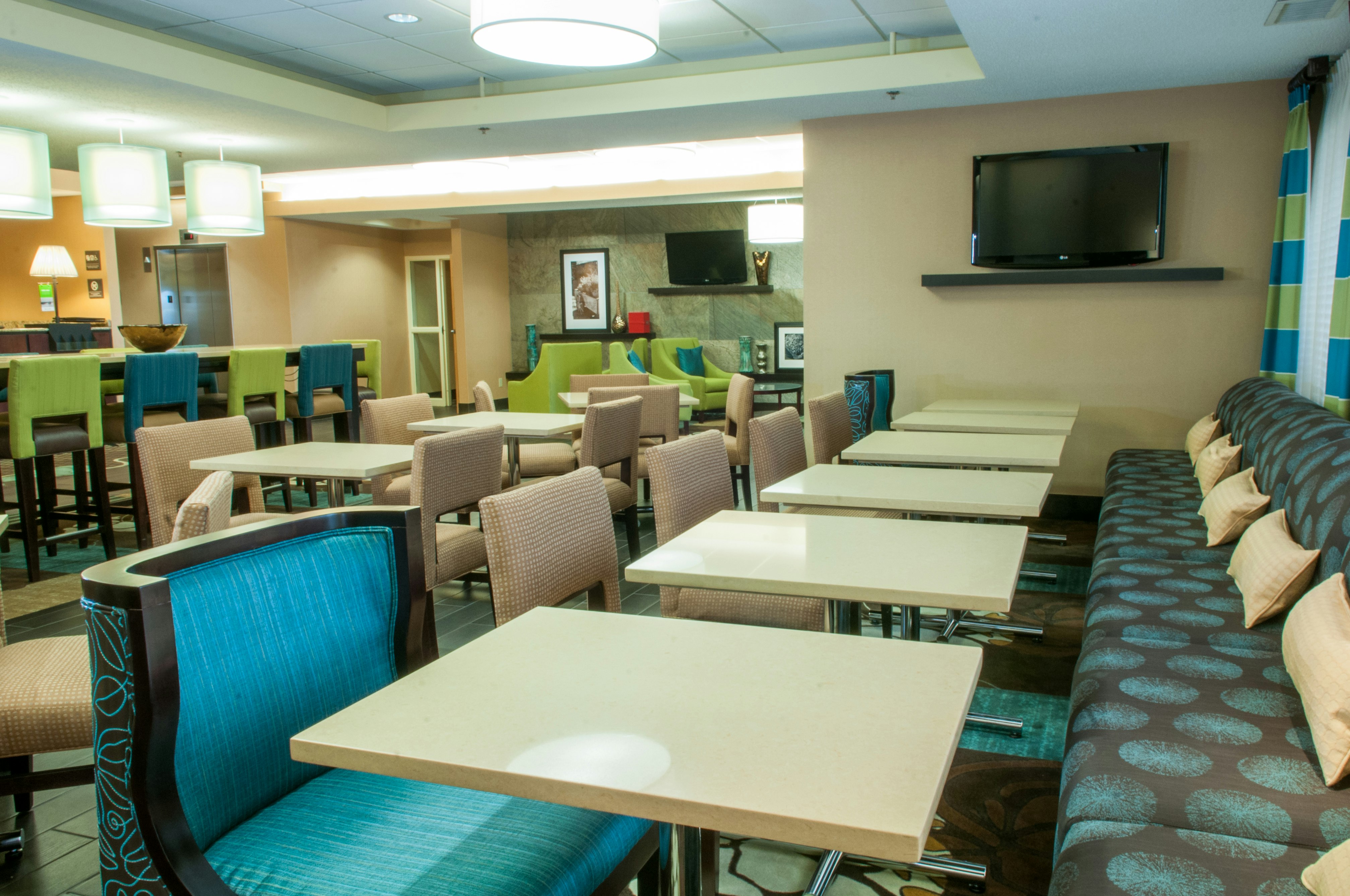 Hampton Inn Clarksville 53/60