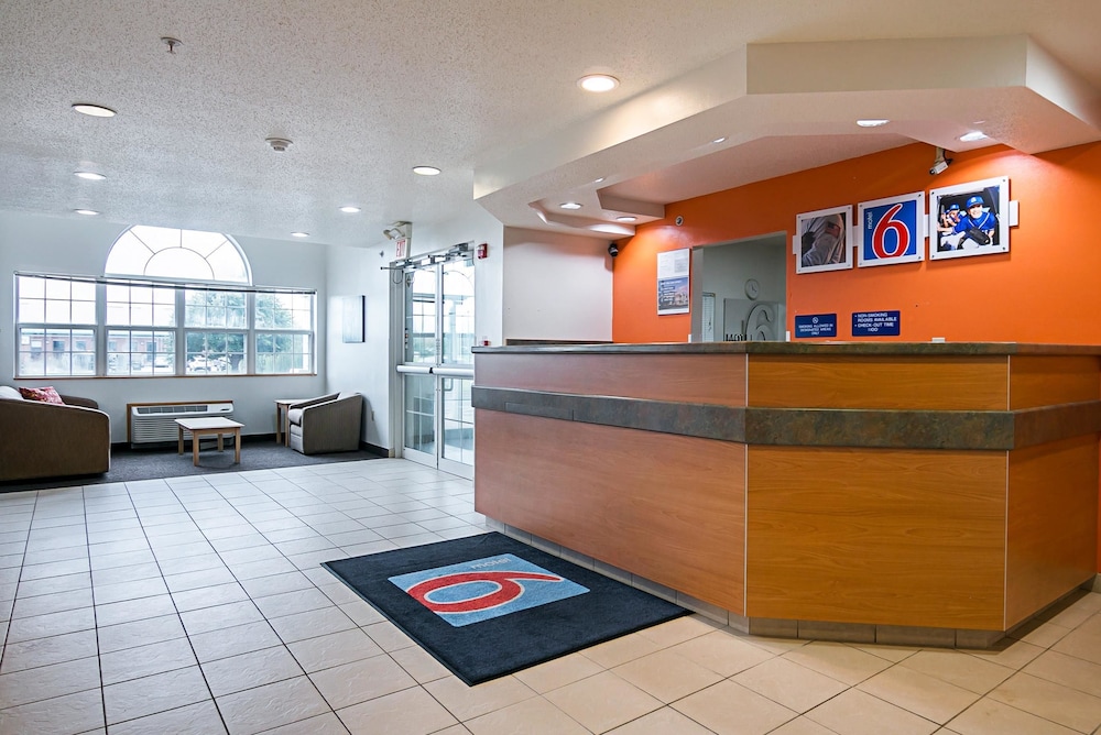 Motel6 Sycamore, IL 7/41