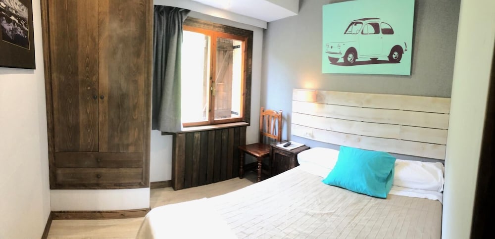 Hotel Torrecerredo 16/38