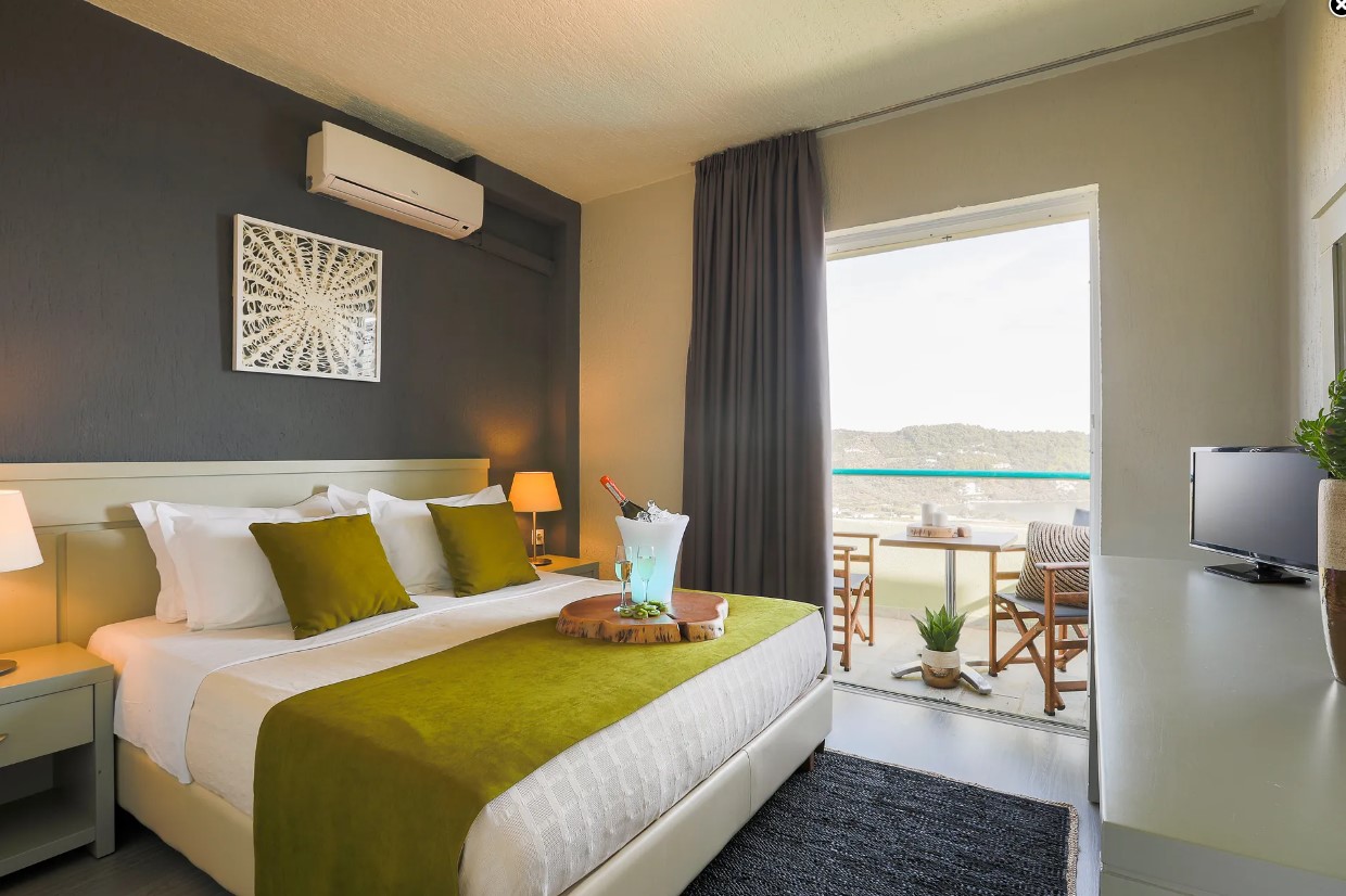 SUITE, SEA VIEW