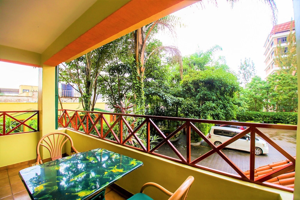 Leon Villas Guest House 30/42