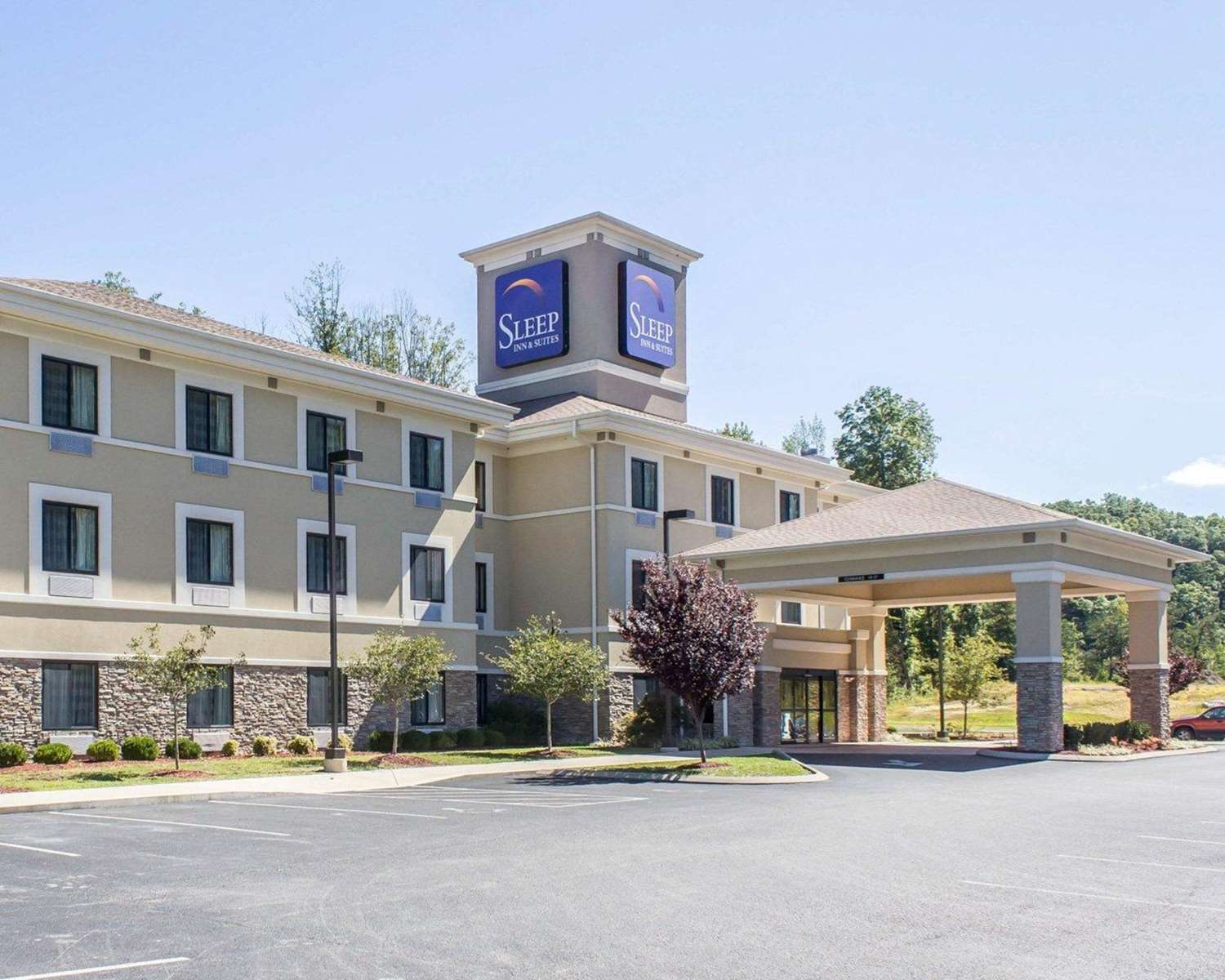 Sleep Inn & Suites Middlesboro 4/25
