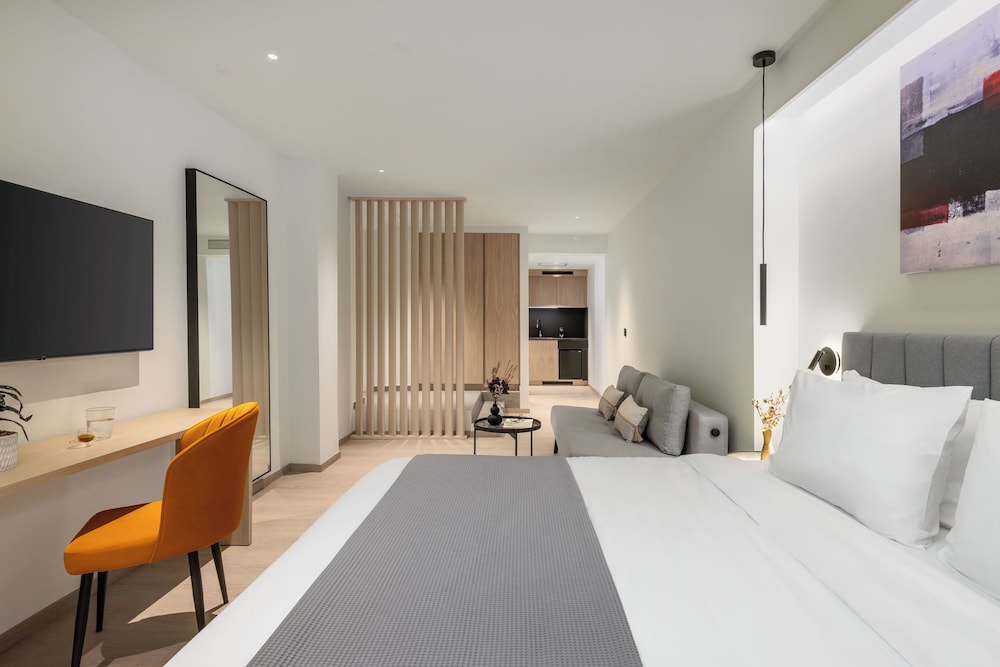Family, Quadruple, King Bed, Sofa, Kitchen