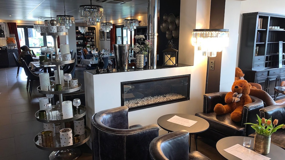 Comfort Hotel Cergy Pontoise Comfort FR06 16/36