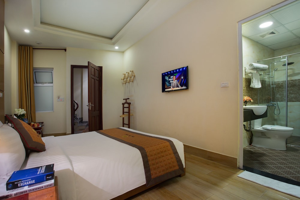 DELUXE, DOUBLE BED