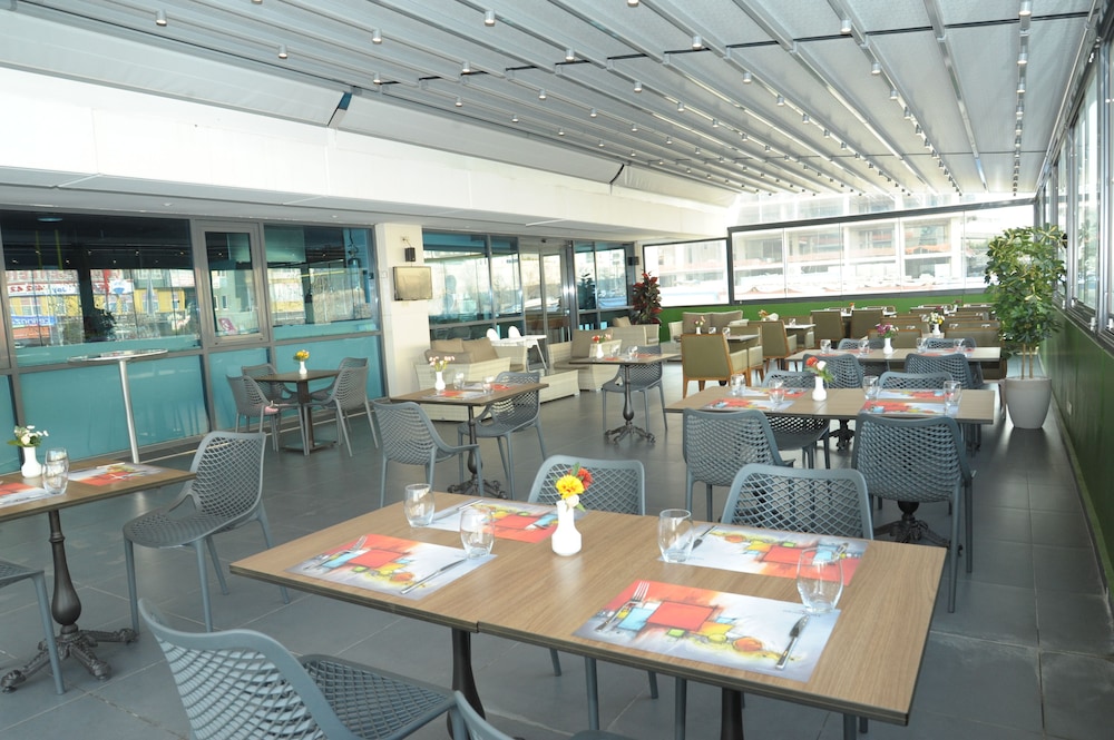 Nearport Hotel 26/34