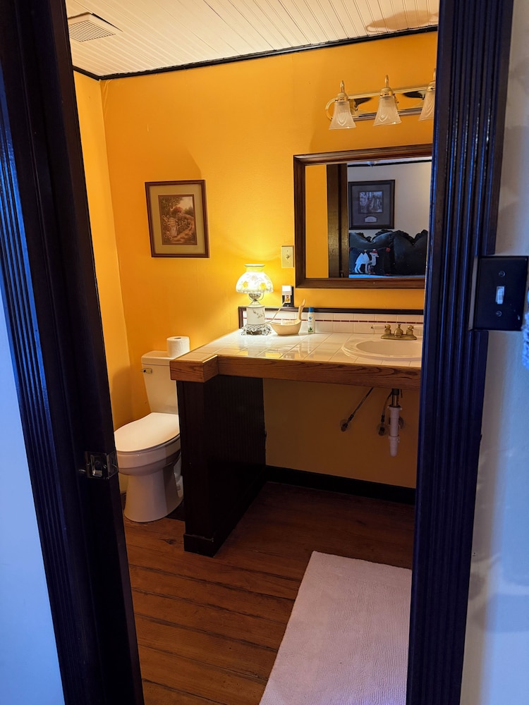 The Crofting Inn 50/50