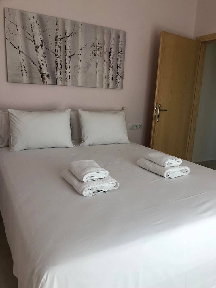 Bounatsa Studios & Apartments 22/43