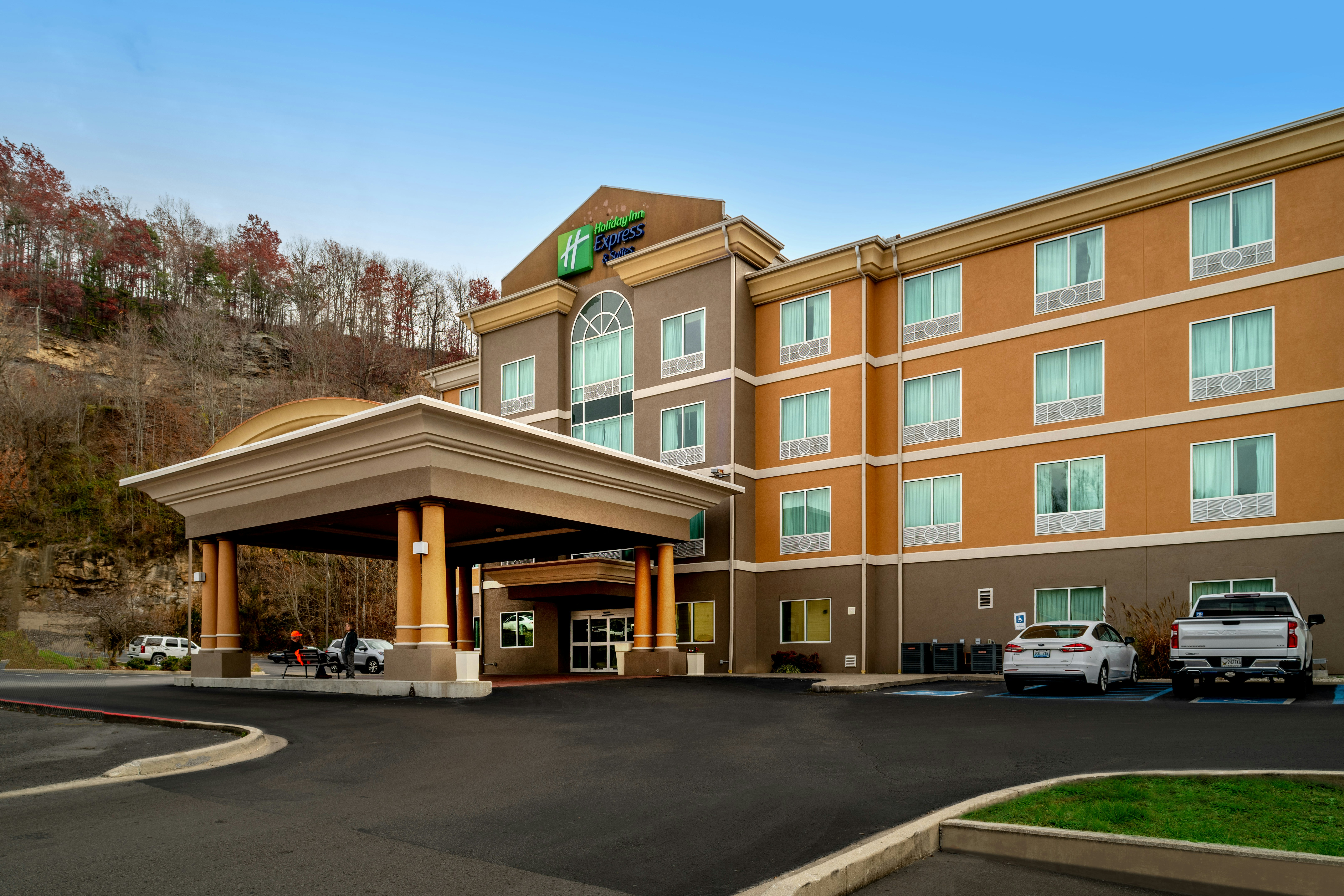 Holiday Inn Express Hotel Suites Hazard 39/43