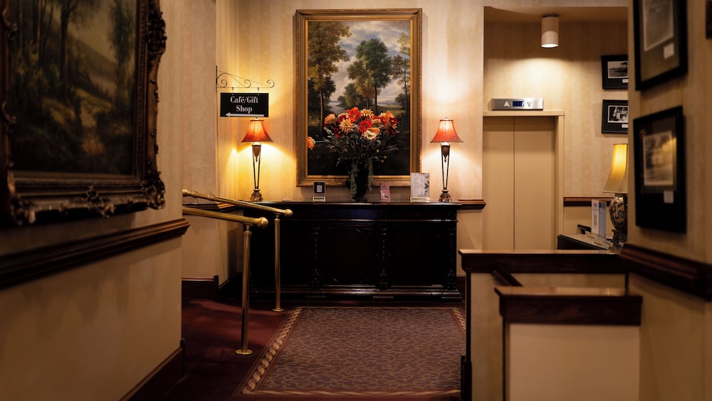The Blennerhassett Hotel 10/75